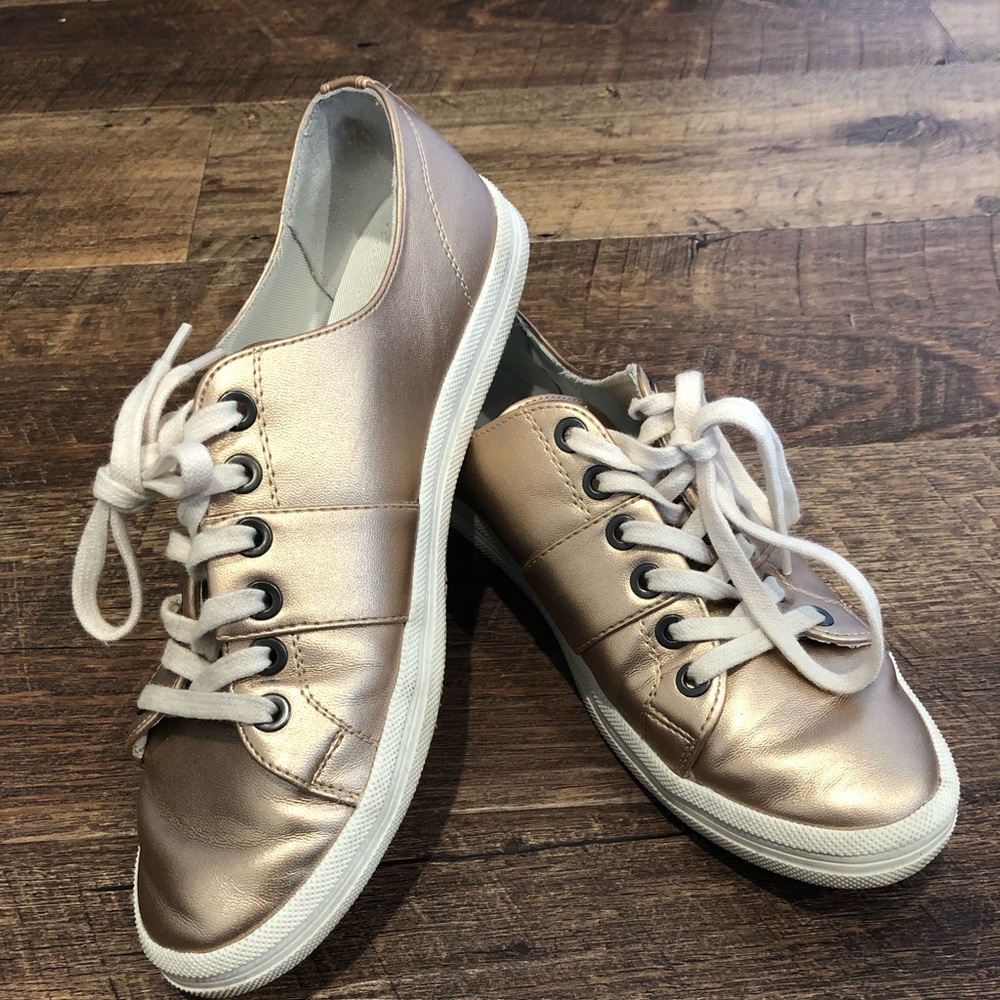 Calvin Klein Gold Size 8 Sneakers